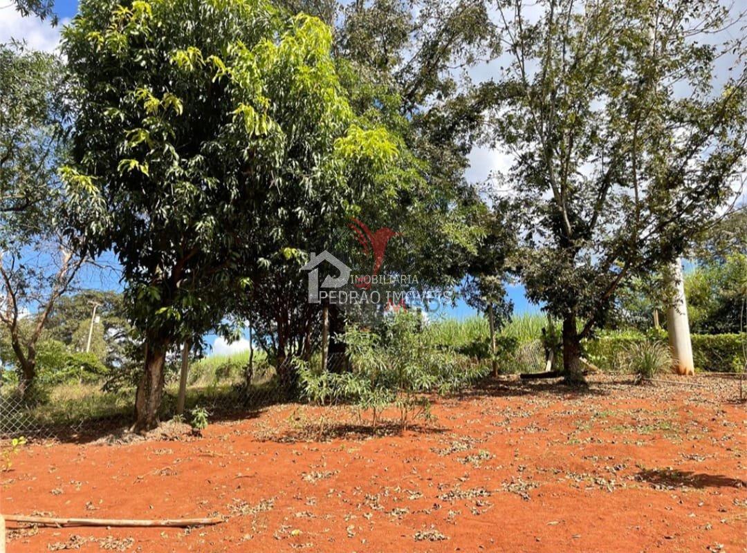 Fazenda/S&iacute;tios/Ch&aacute;caras de 3 quartos, 80m&sup2; no bairro Centro, em Len&ccedil;&oacute;is Paulista  Lençóis Paulista - 