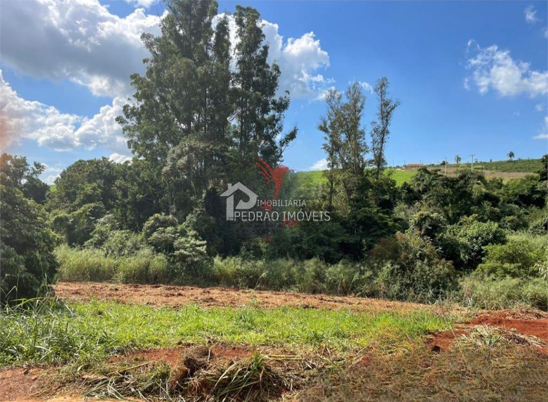 Fazenda/S&iacute;tios/Ch&aacute;caras de 3 quartos, 80m&sup2; no bairro Centro, em Len&ccedil;&oacute;is Paulista  Lençóis Paulista - 