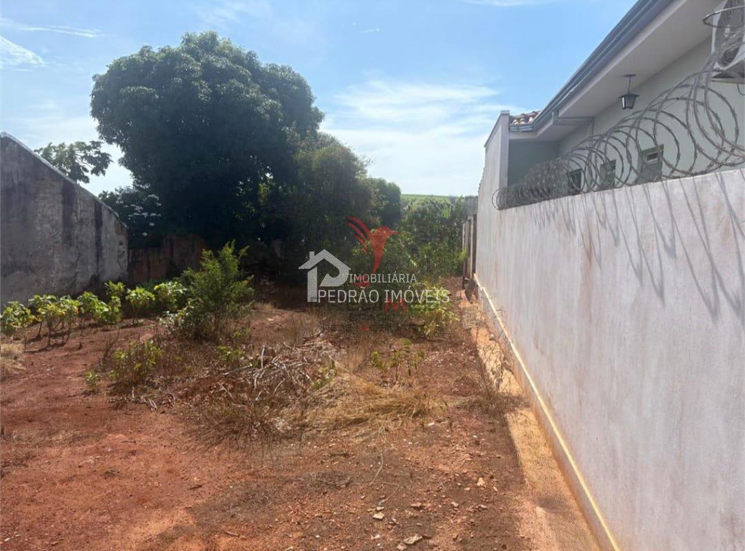 Lote/Terreno de 496m&sup2; no bairro Vila Mamedina, em Len&ccedil;&oacute;is Paulista  Lençóis Paulista - 