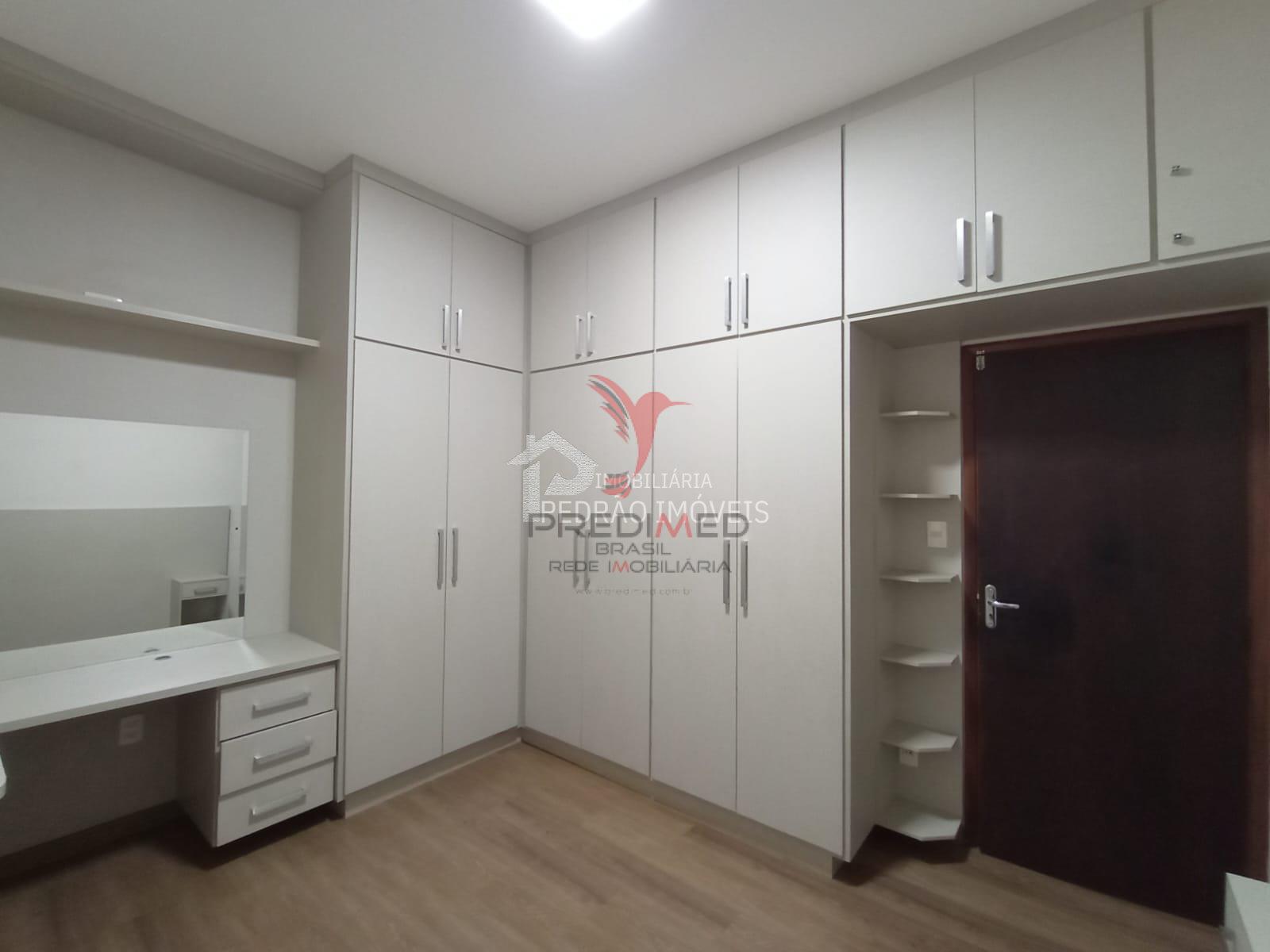 Casa de 3 quartos, 266m&sup2; no bairro Parque Residencial S&atilde;o Jos&eacute;, em Len&ccedil;&oacute;is Paulista  Lençóis Paulista - 