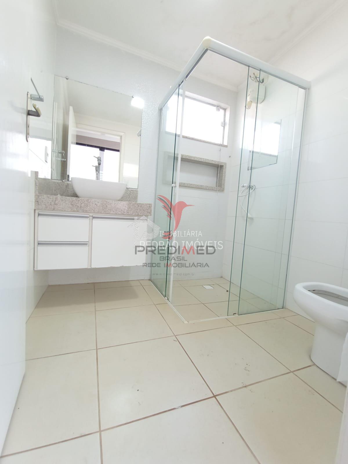 Casa de 3 quartos, 266m&sup2; no bairro Parque Residencial S&atilde;o Jos&eacute;, em Len&ccedil;&oacute;is Paulista  Lençóis Paulista - 