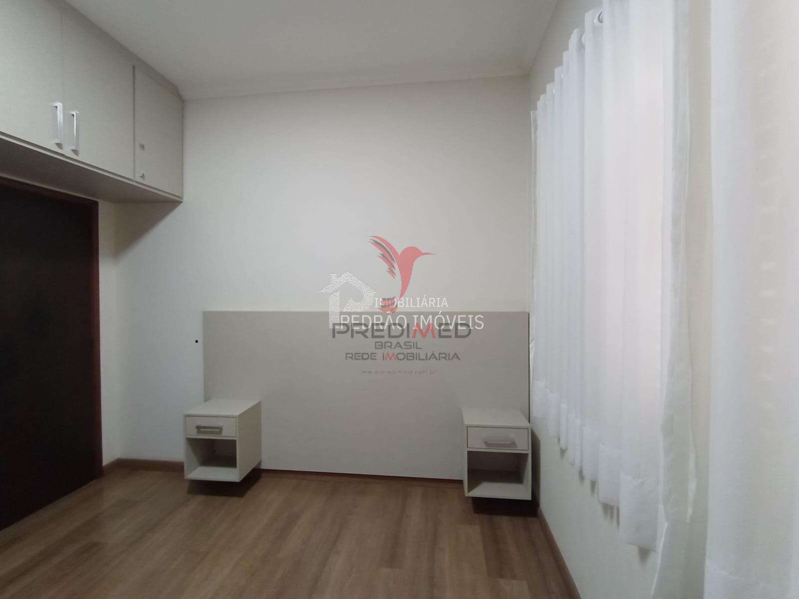 Casa de 3 quartos, 266m&sup2; no bairro Parque Residencial S&atilde;o Jos&eacute;, em Len&ccedil;&oacute;is Paulista  Lençóis Paulista - 