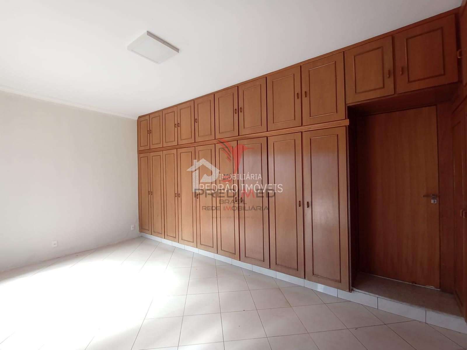 Casa de 3 quartos, 266m&sup2; no bairro Parque Residencial S&atilde;o Jos&eacute;, em Len&ccedil;&oacute;is Paulista  Lençóis Paulista - 