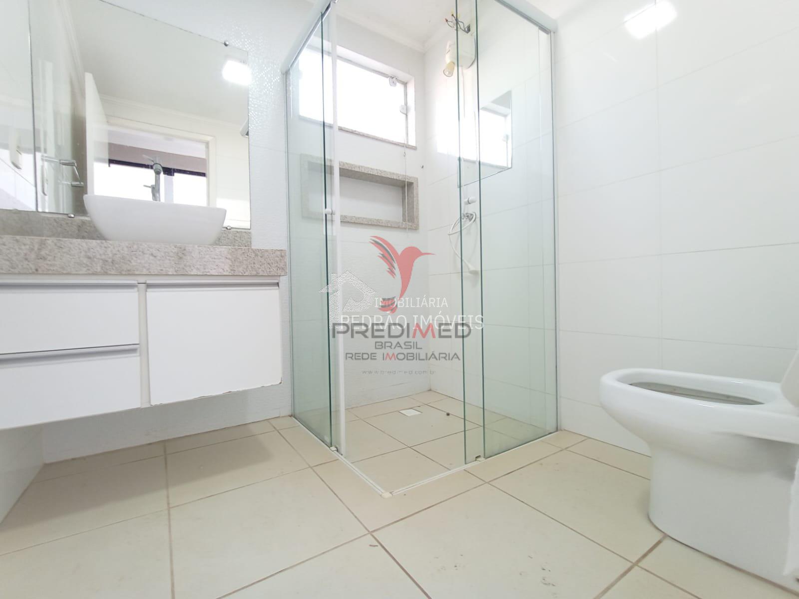 Casa de 3 quartos, 266m&sup2; no bairro Parque Residencial S&atilde;o Jos&eacute;, em Len&ccedil;&oacute;is Paulista  Lençóis Paulista - 