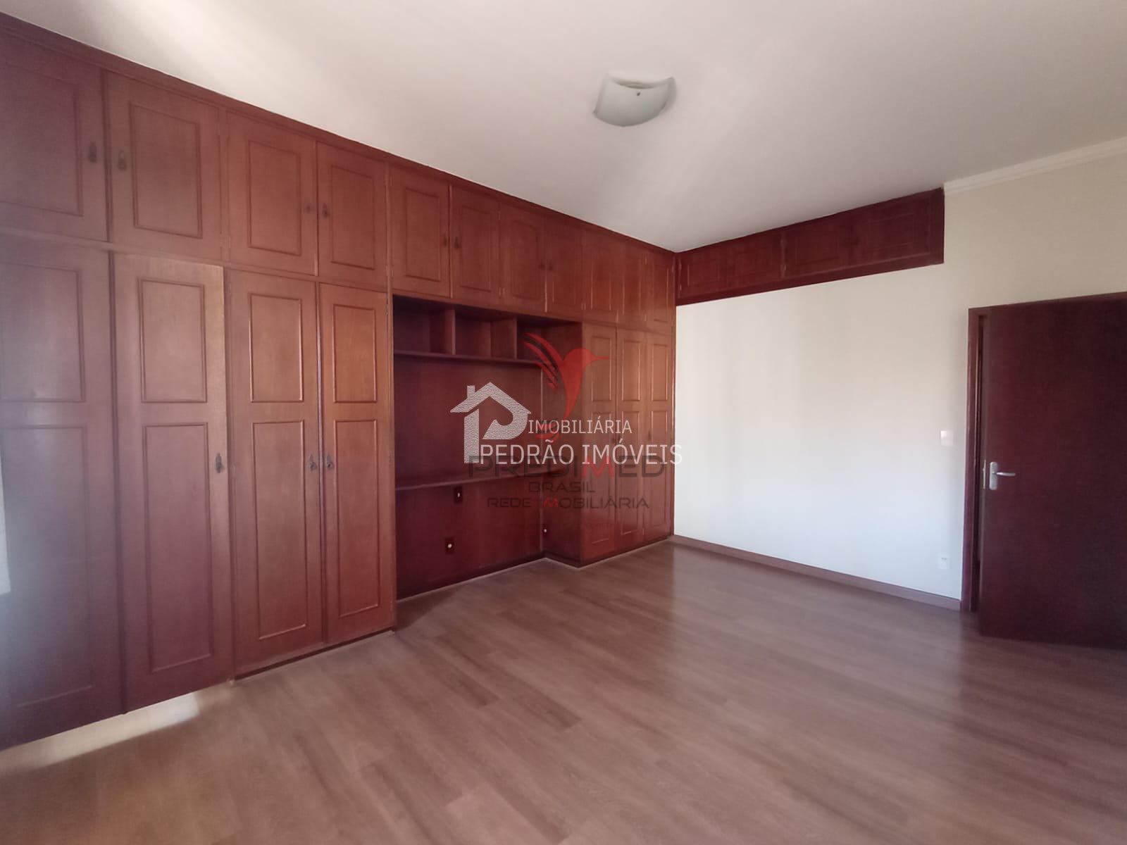 Casa de 3 quartos, 266m&sup2; no bairro Parque Residencial S&atilde;o Jos&eacute;, em Len&ccedil;&oacute;is Paulista  Lençóis Paulista - 