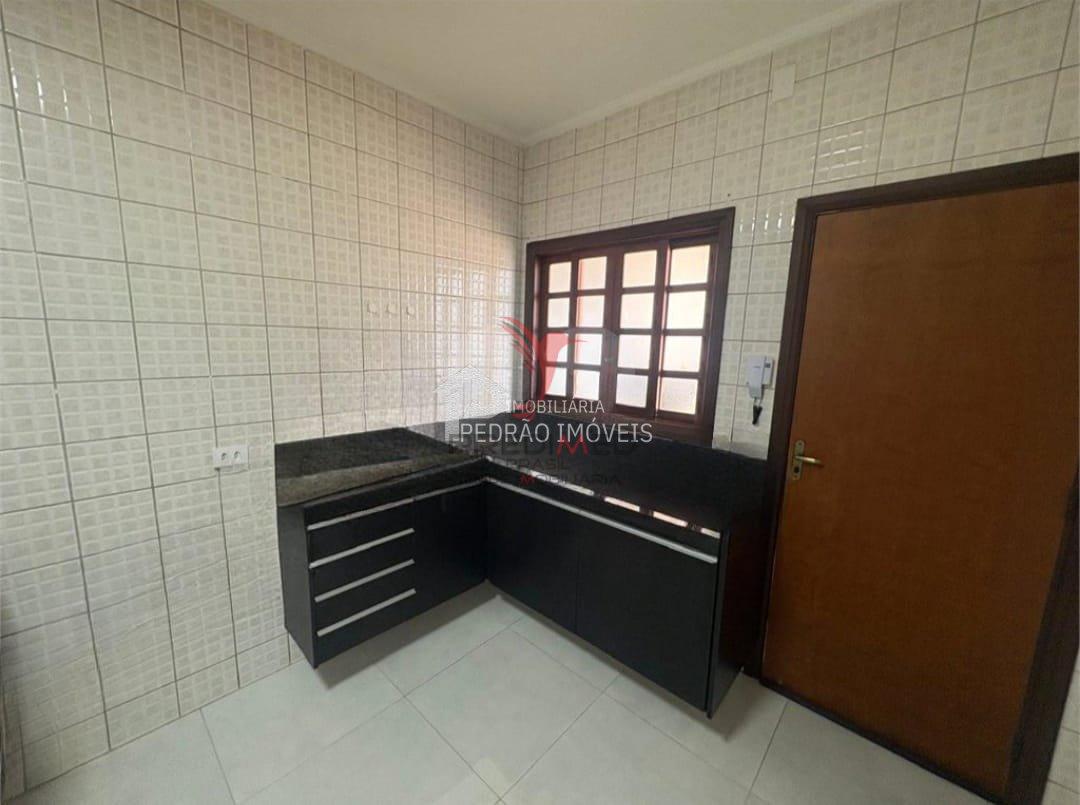 Casa de 2 quartos, 116m&sup2; no bairro Jardim Itamaraty, em Len&ccedil;&oacute;is Paulista  Lençóis Paulista - 