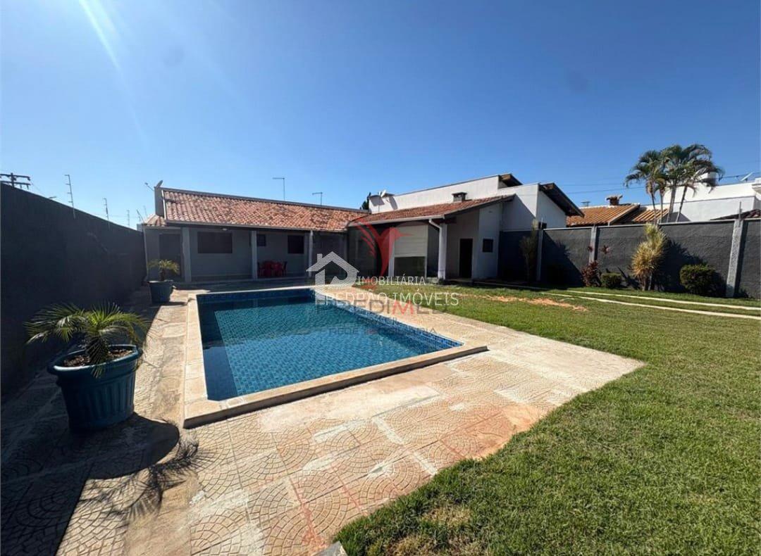 Casa de 2 quartos, 116m&sup2; no bairro Jardim Itamaraty, em Len&ccedil;&oacute;is Paulista  Lençóis Paulista - 