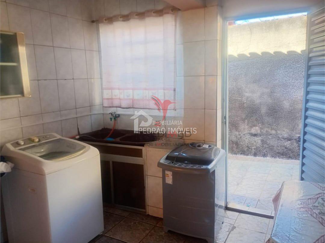 Casa de 3 quartos, 180m&sup2; no bairro Vila &Eacute;den, em Len&ccedil;&oacute;is Paulista  Lençóis Paulista - 