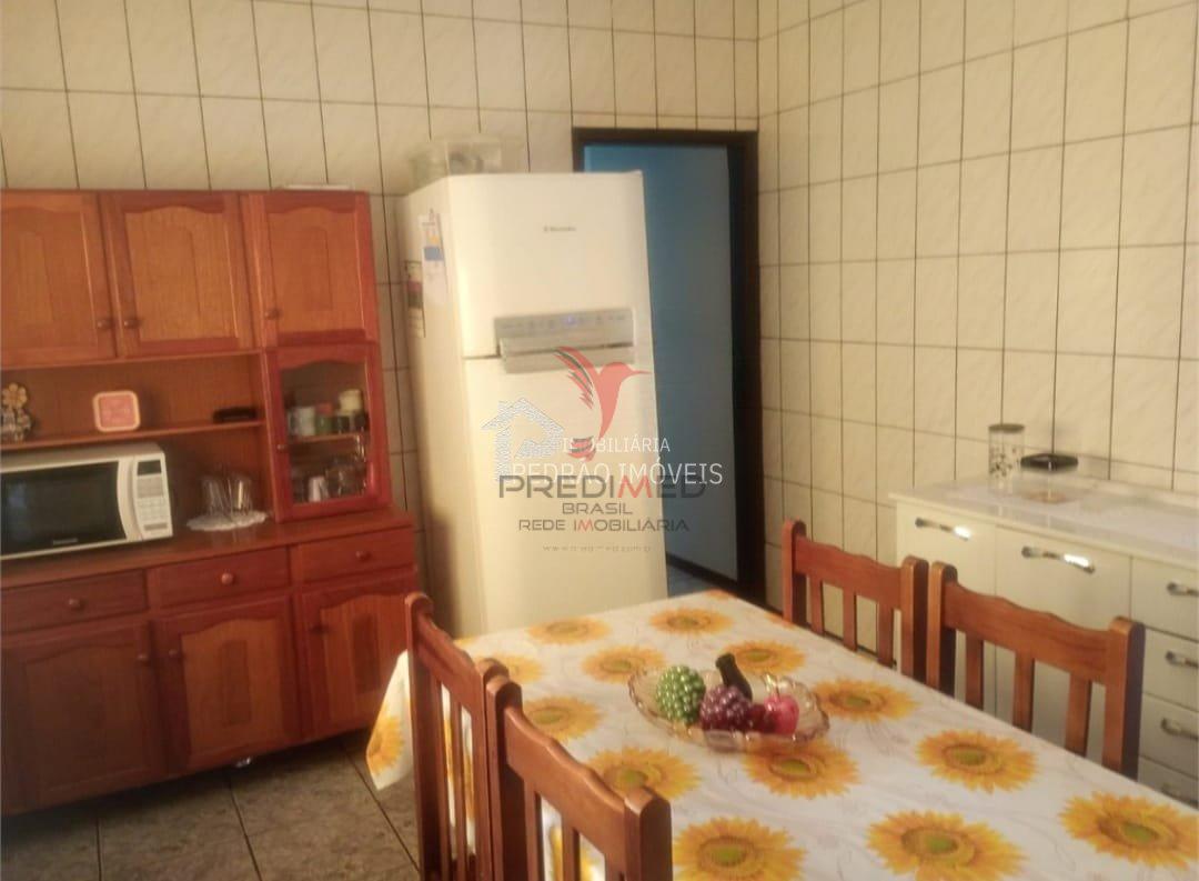 Casa de 3 quartos, 180m&sup2; no bairro Vila &Eacute;den, em Len&ccedil;&oacute;is Paulista  Lençóis Paulista - 