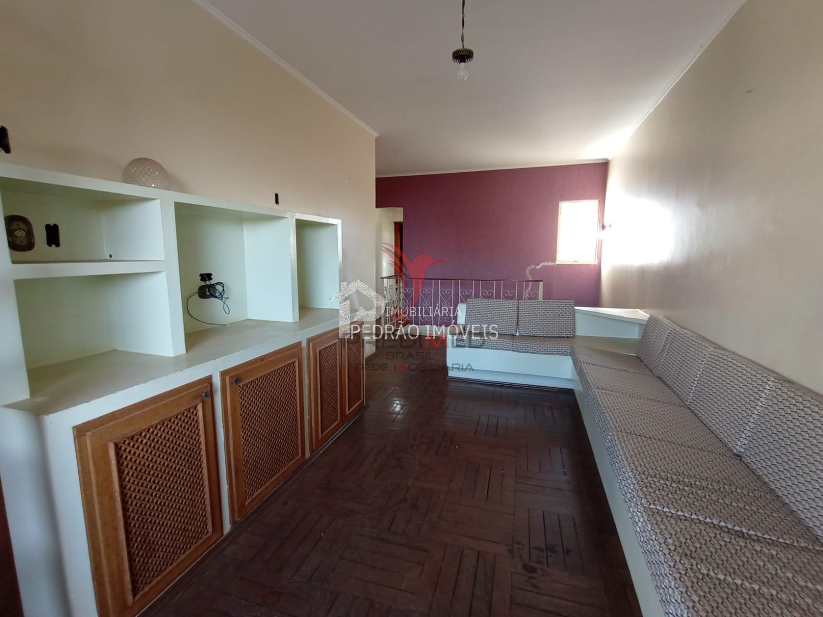 Casa de 4 quartos, 239m&sup2; no bairro Centro, em Len&ccedil;&oacute;is Paulista  Lençóis Paulista - 