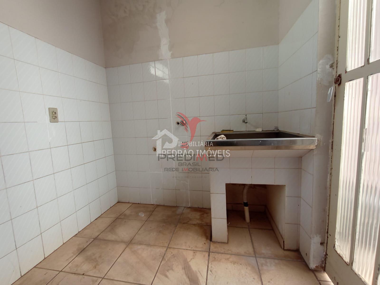 Casa de 4 quartos, 239m&sup2; no bairro Centro, em Len&ccedil;&oacute;is Paulista  Lençóis Paulista - 