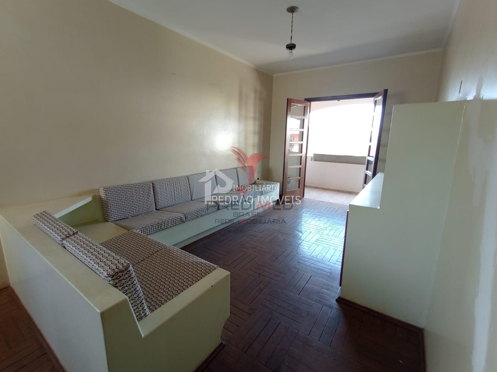 Casa de 4 quartos, 239m&sup2; no bairro Centro, em Len&ccedil;&oacute;is Paulista  Lençóis Paulista - 