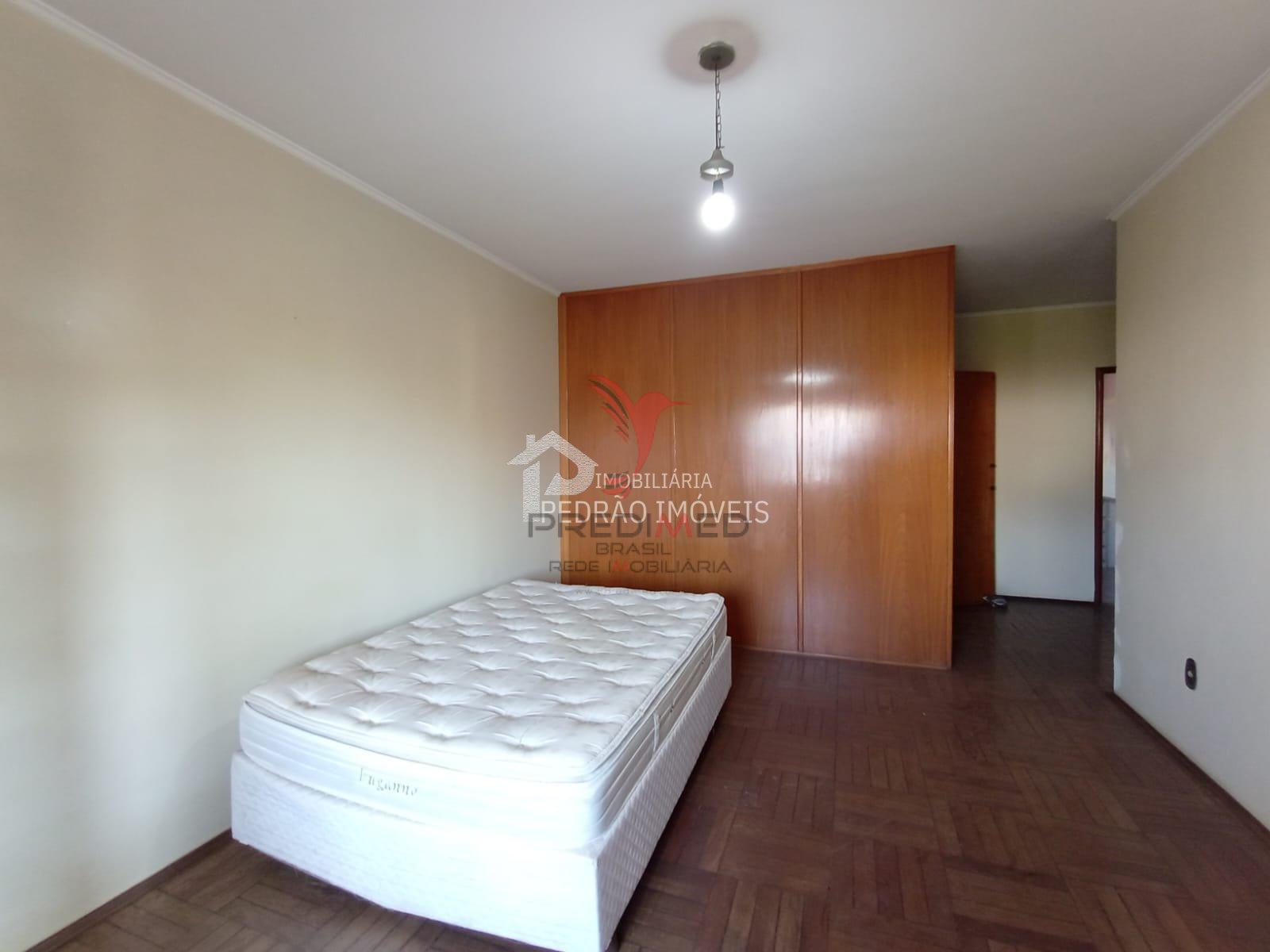 Casa de 4 quartos, 239m&sup2; no bairro Centro, em Len&ccedil;&oacute;is Paulista  Lençóis Paulista - 