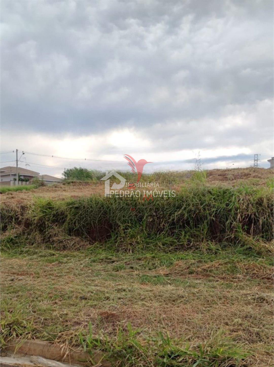 Lote/Terreno de 408m&sup2; no bairro Residencial Villacitt&aacute;, em Len&ccedil;&oacute;is Paulista  Lençóis Paulista - 