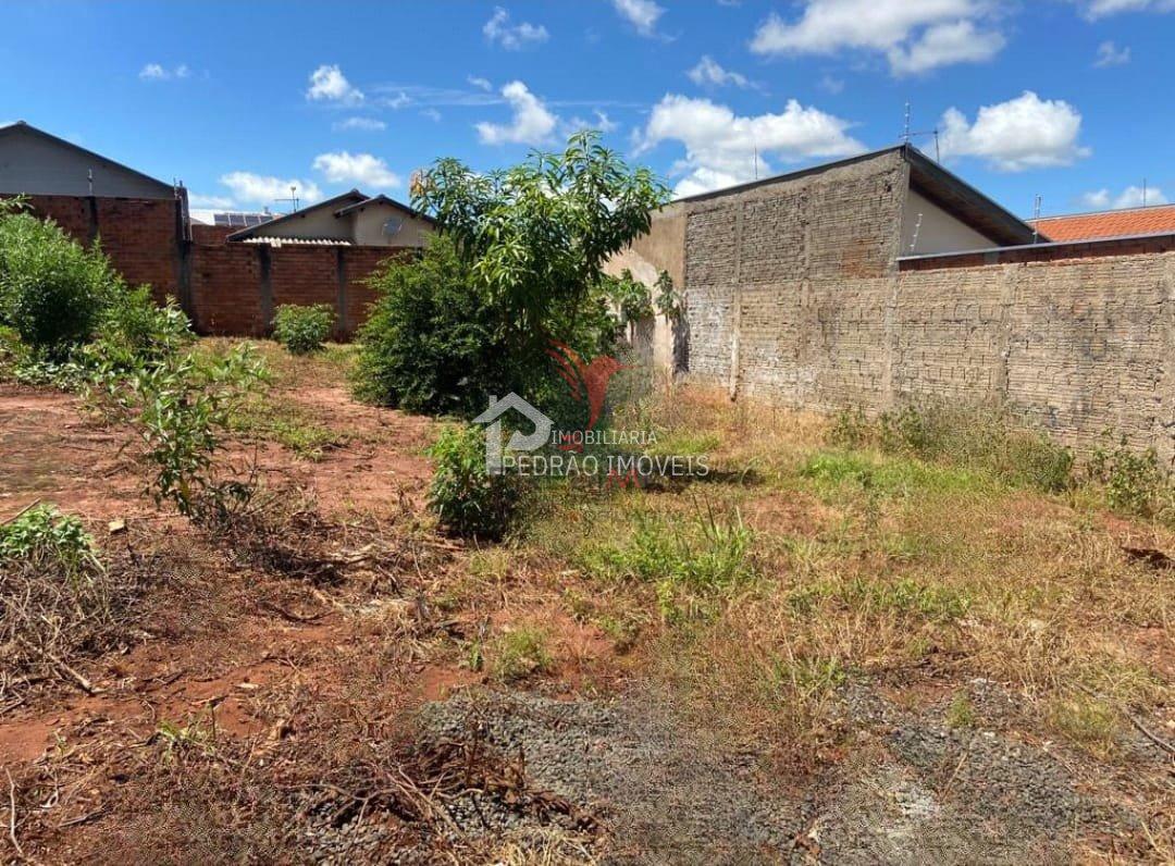 Lote/Terreno de 208m&sup2; no bairro Jardim Maria Luiza Iv, em Len&ccedil;&oacute;is Paulista  Lençóis Paulista - 