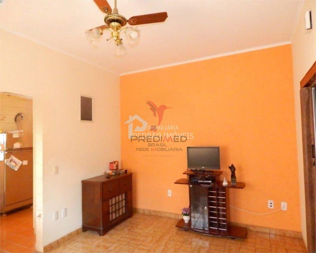 Casa de 3 quartos, 330m&sup2; no bairro Jardim Morumbi, em Len&ccedil;&oacute;is Paulista  Lençóis Paulista - 