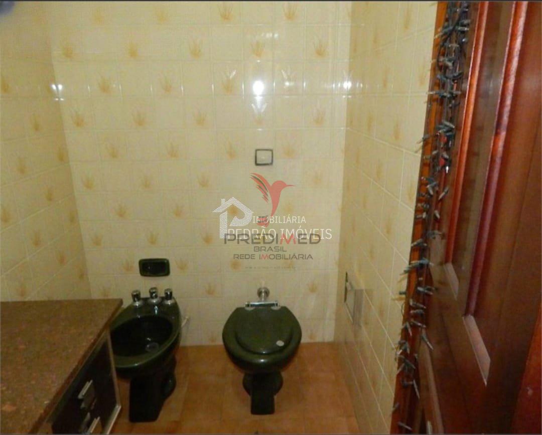 Casa de 3 quartos, 330m&sup2; no bairro Jardim Morumbi, em Len&ccedil;&oacute;is Paulista  Lençóis Paulista - 