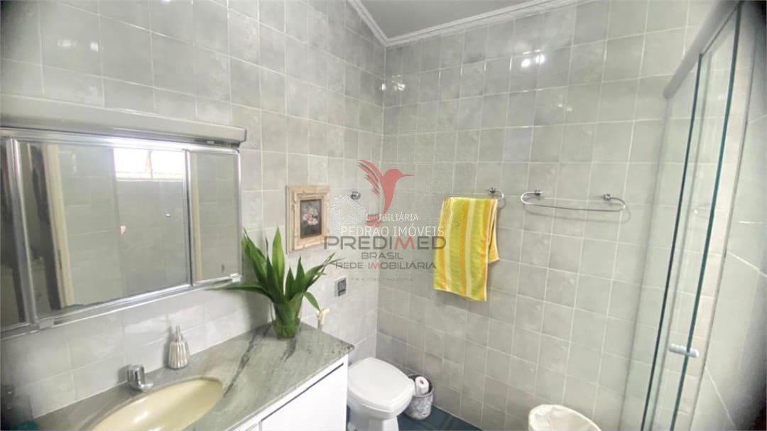 Casa de 3 quartos, 186m&sup2; no bairro Parque Residencial S&atilde;o Jos&eacute;, em Len&ccedil;&oacute;is Paulista  Lençóis Paulista - 