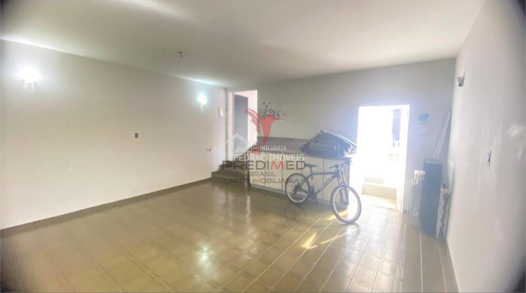 Casa de 3 quartos, 186m&sup2; no bairro Parque Residencial S&atilde;o Jos&eacute;, em Len&ccedil;&oacute;is Paulista  Lençóis Paulista - 