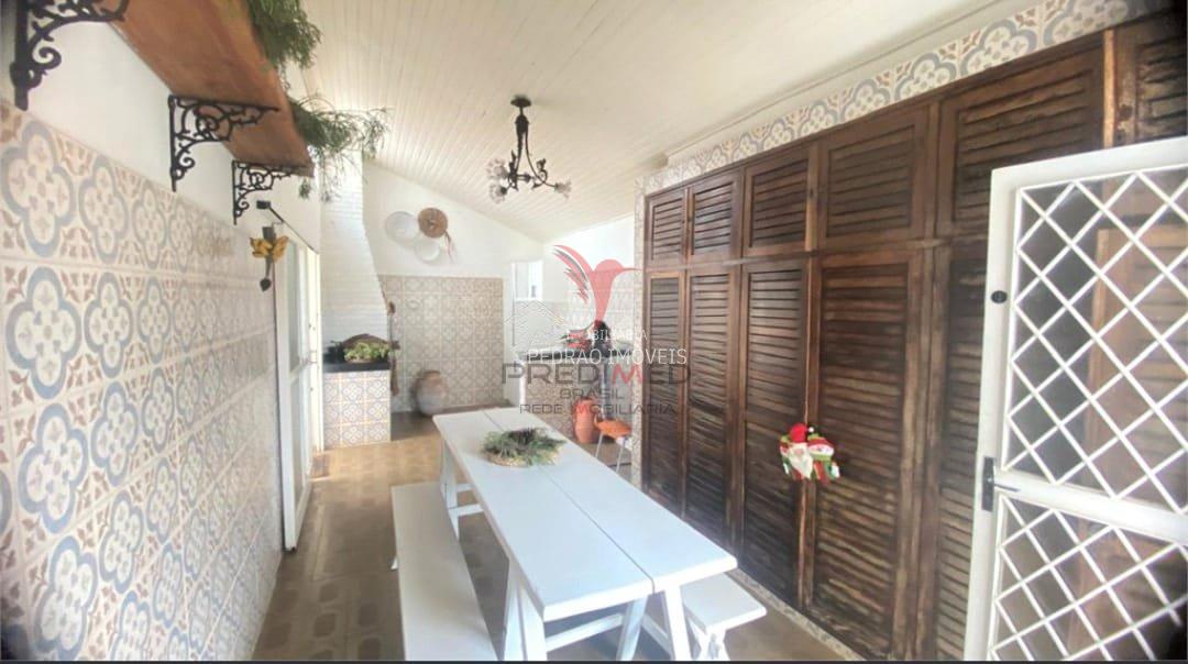 Casa de 3 quartos, 186m&sup2; no bairro Parque Residencial S&atilde;o Jos&eacute;, em Len&ccedil;&oacute;is Paulista  Lençóis Paulista - 