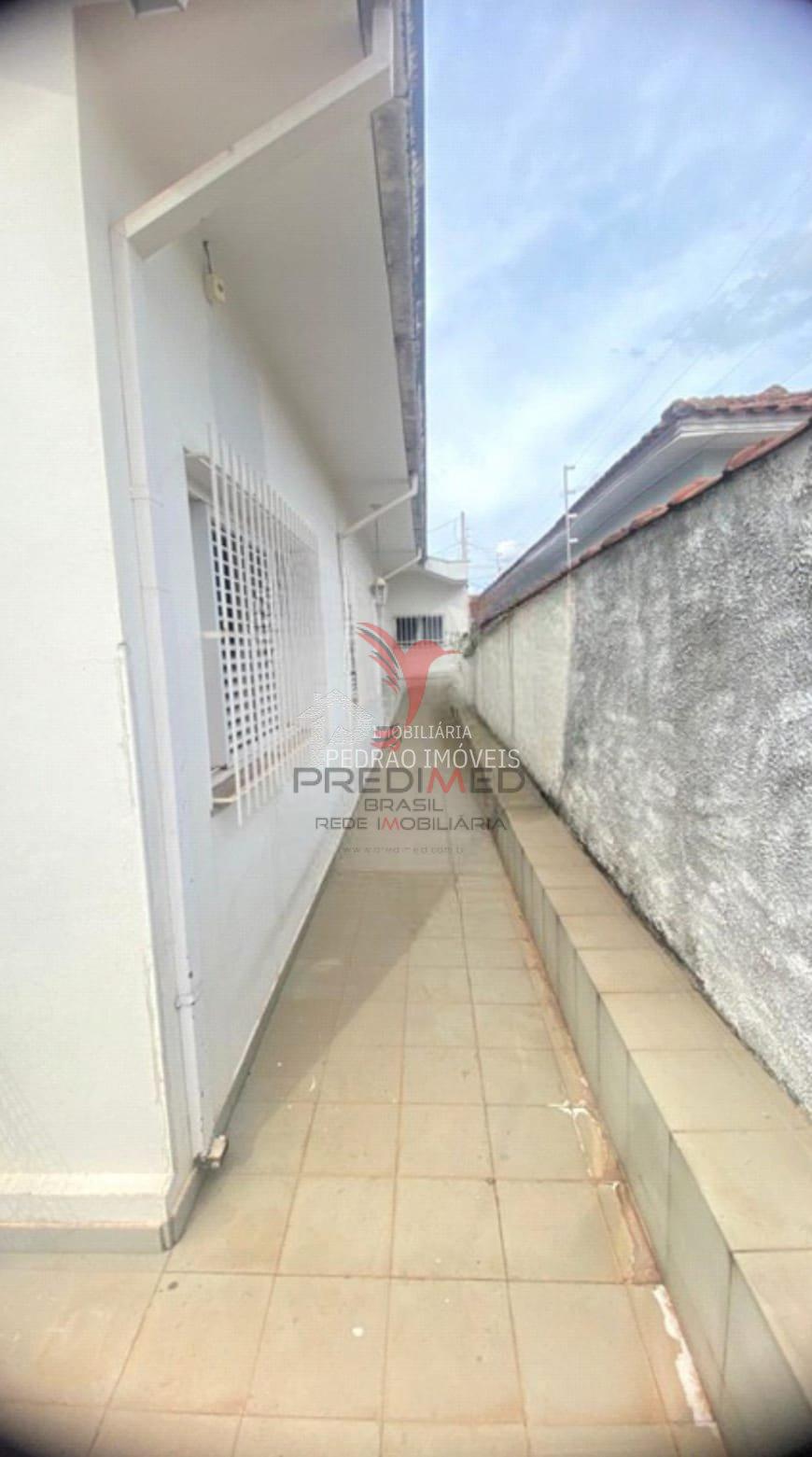 Casa de 3 quartos, 186m&sup2; no bairro Parque Residencial S&atilde;o Jos&eacute;, em Len&ccedil;&oacute;is Paulista  Lençóis Paulista - 