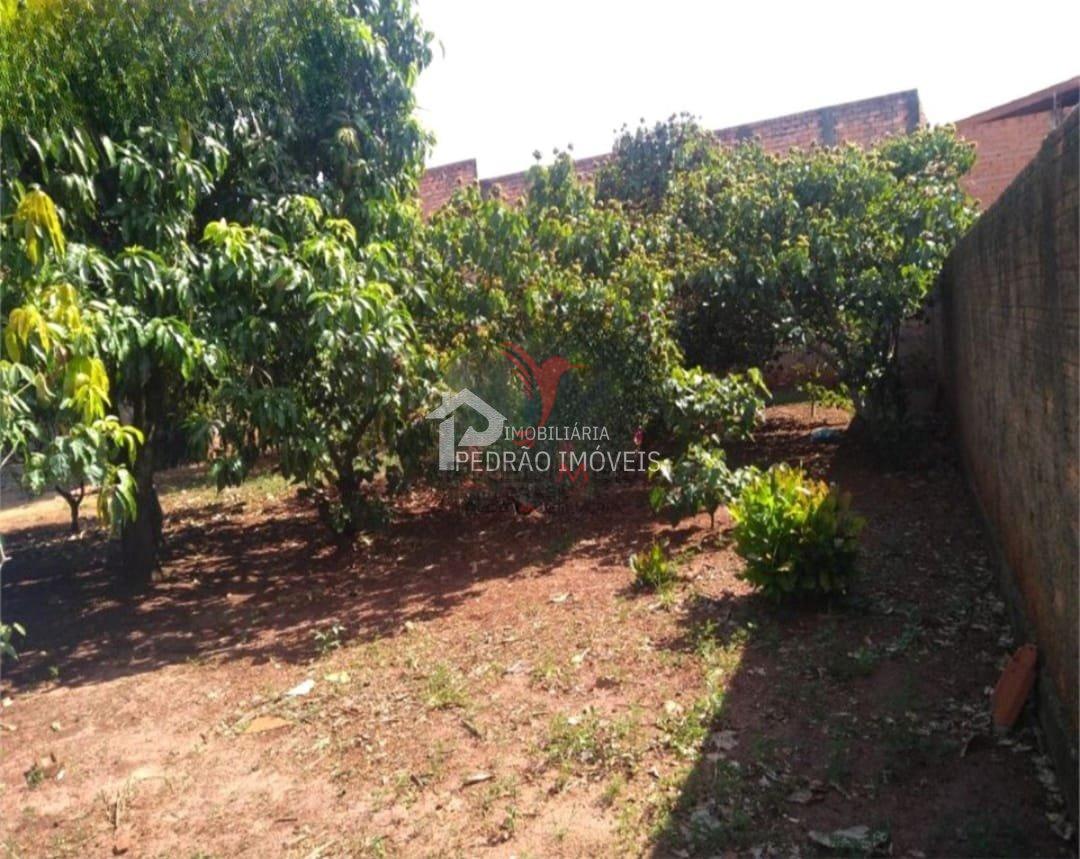 Lote/Terreno de 427m&sup2; no bairro Jardim Itamaraty, em Len&ccedil;&oacute;is Paulista  Lençóis Paulista - 