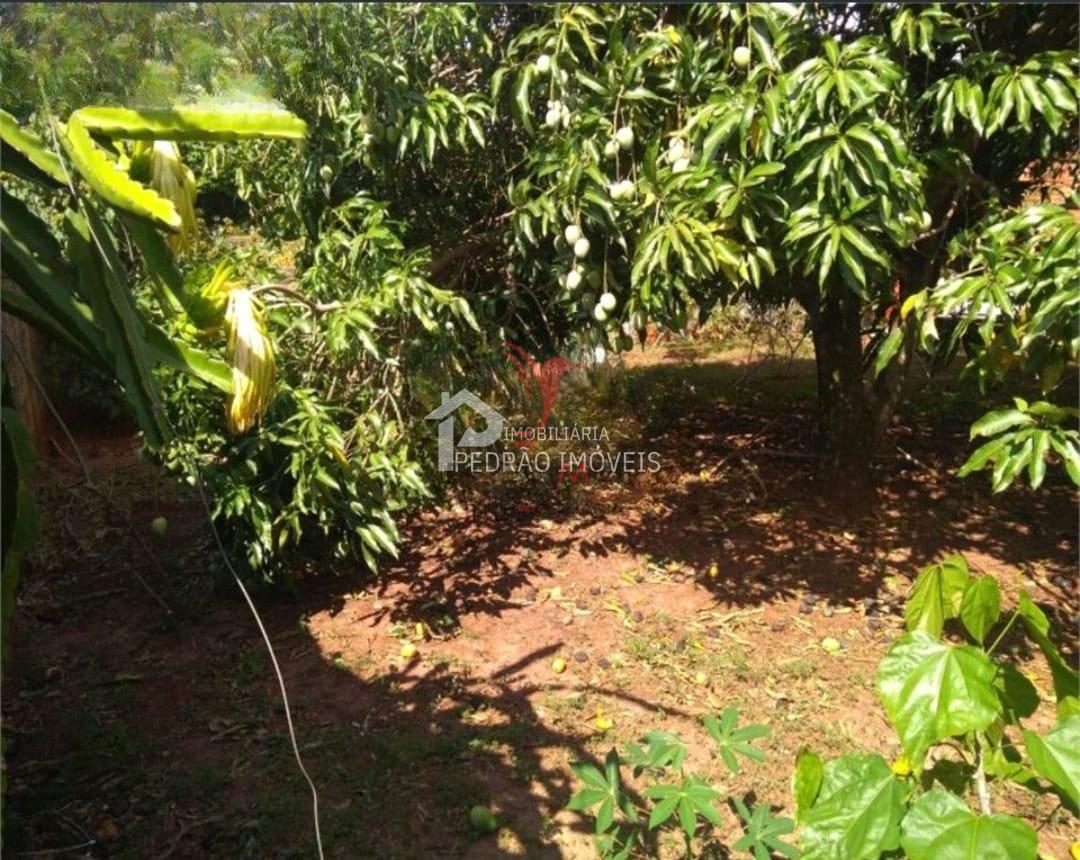 Lote/Terreno de 427m&sup2; no bairro Jardim Itamaraty, em Len&ccedil;&oacute;is Paulista  Lençóis Paulista - 