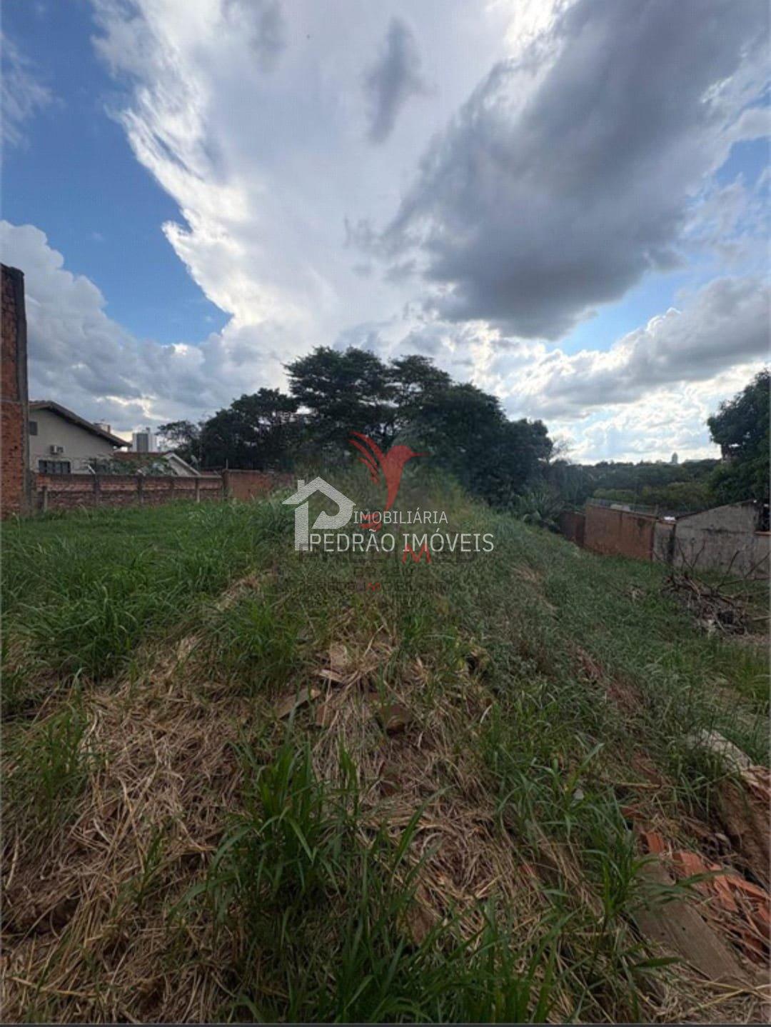 Lote/Terreno de 609m&sup2; no bairro Vila Mamedina, em Len&ccedil;&oacute;is Paulista  Lençóis Paulista - 