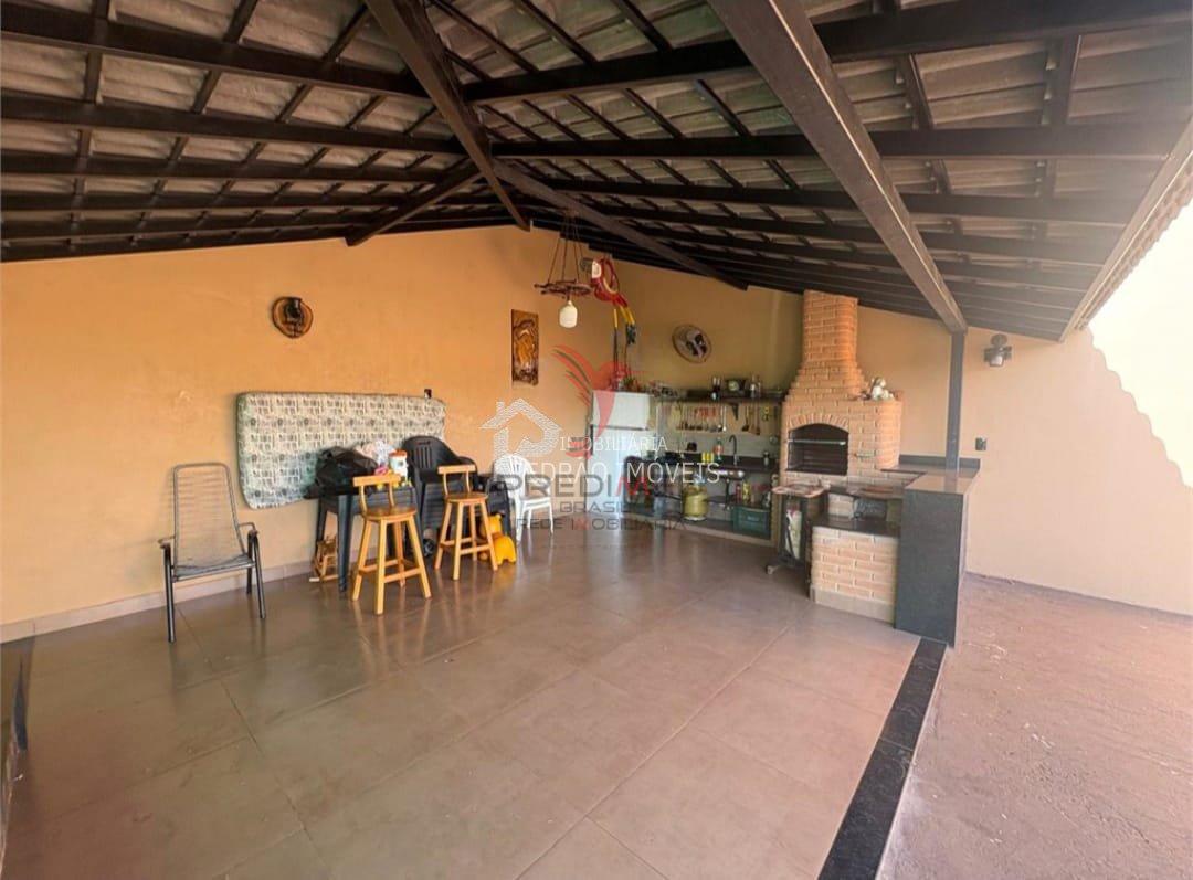 Fazenda/S&iacute;tios/Ch&aacute;caras de 2000m&sup2; no bairro Ch&aacute;caras Santo Ant&ocirc;nio, em Len&ccedil;&oacute;is Paulista  Lençóis Paulista - 