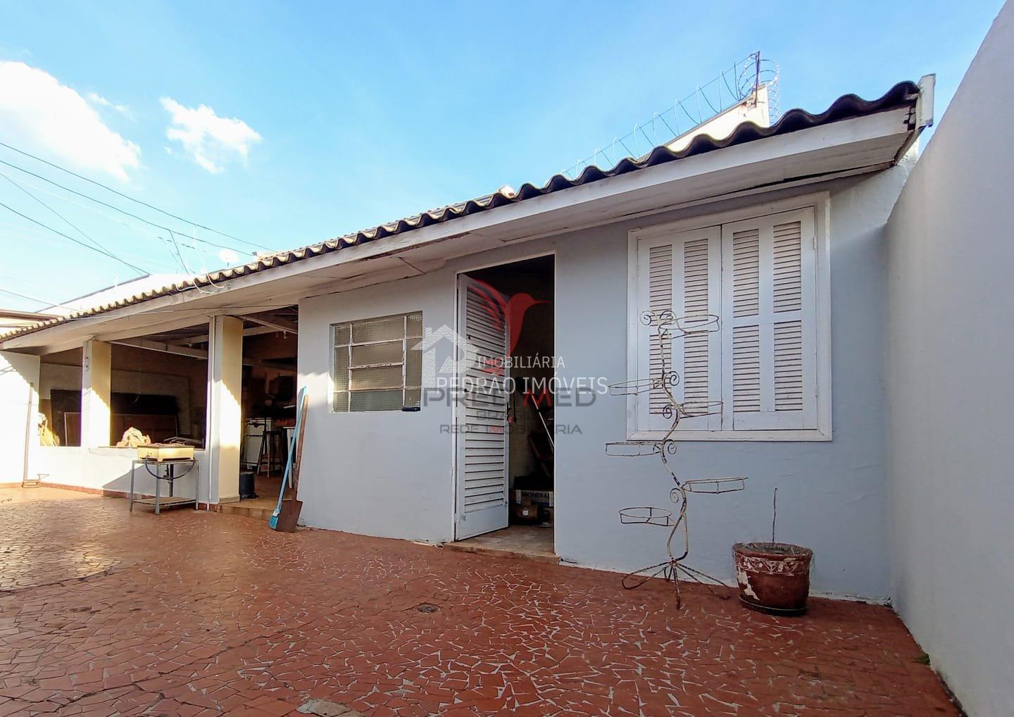 Casa de 4 quartos, 260m&sup2; no bairro Centro, em Len&ccedil;&oacute;is Paulista  Lençóis Paulista - 