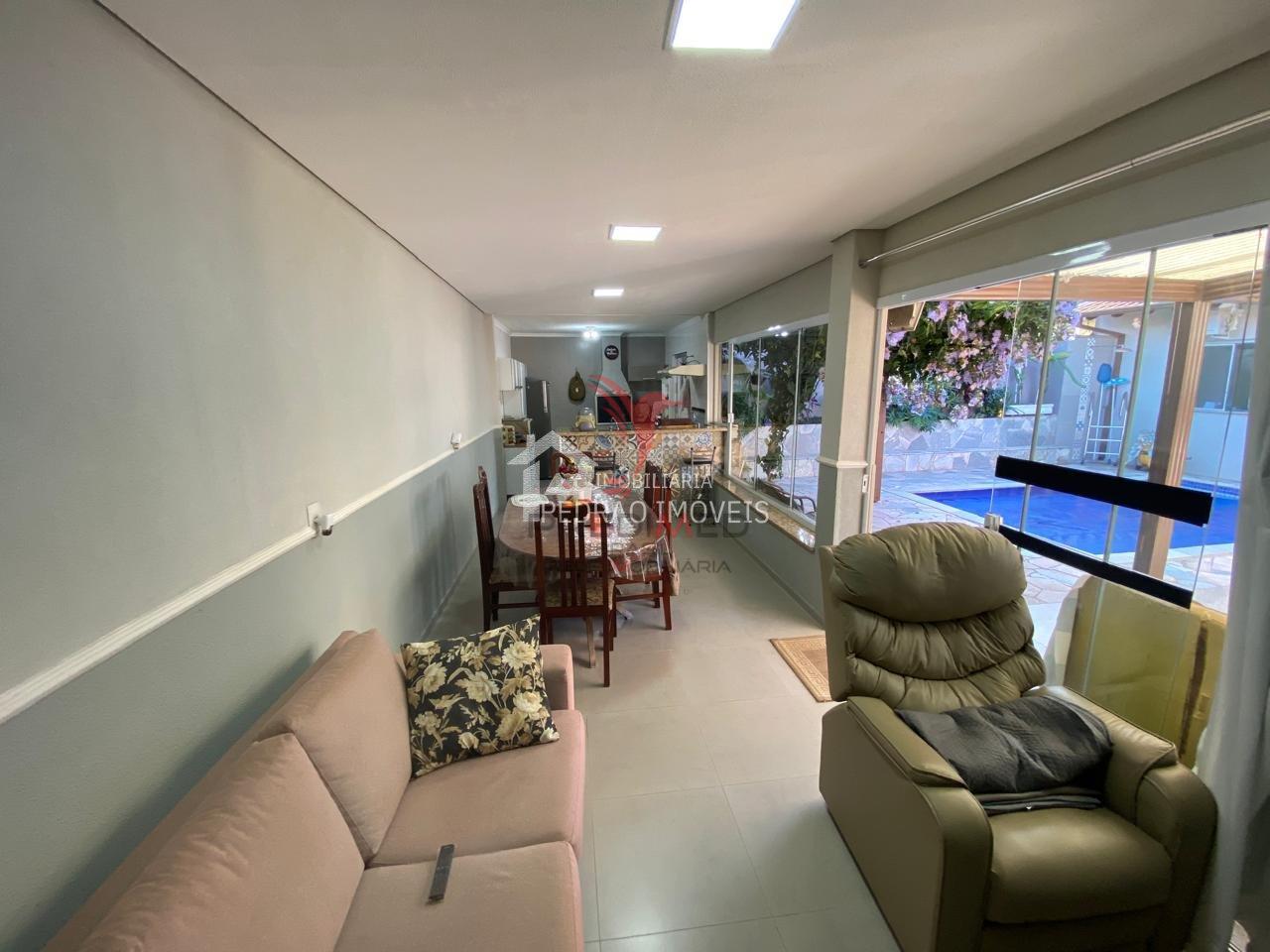 Sobrado de 3 quartos, 200m&sup2; no bairro Vila Santa Cec&iacute;lia, em Len&ccedil;&oacute;is Paulista  Lençóis Paulista - 