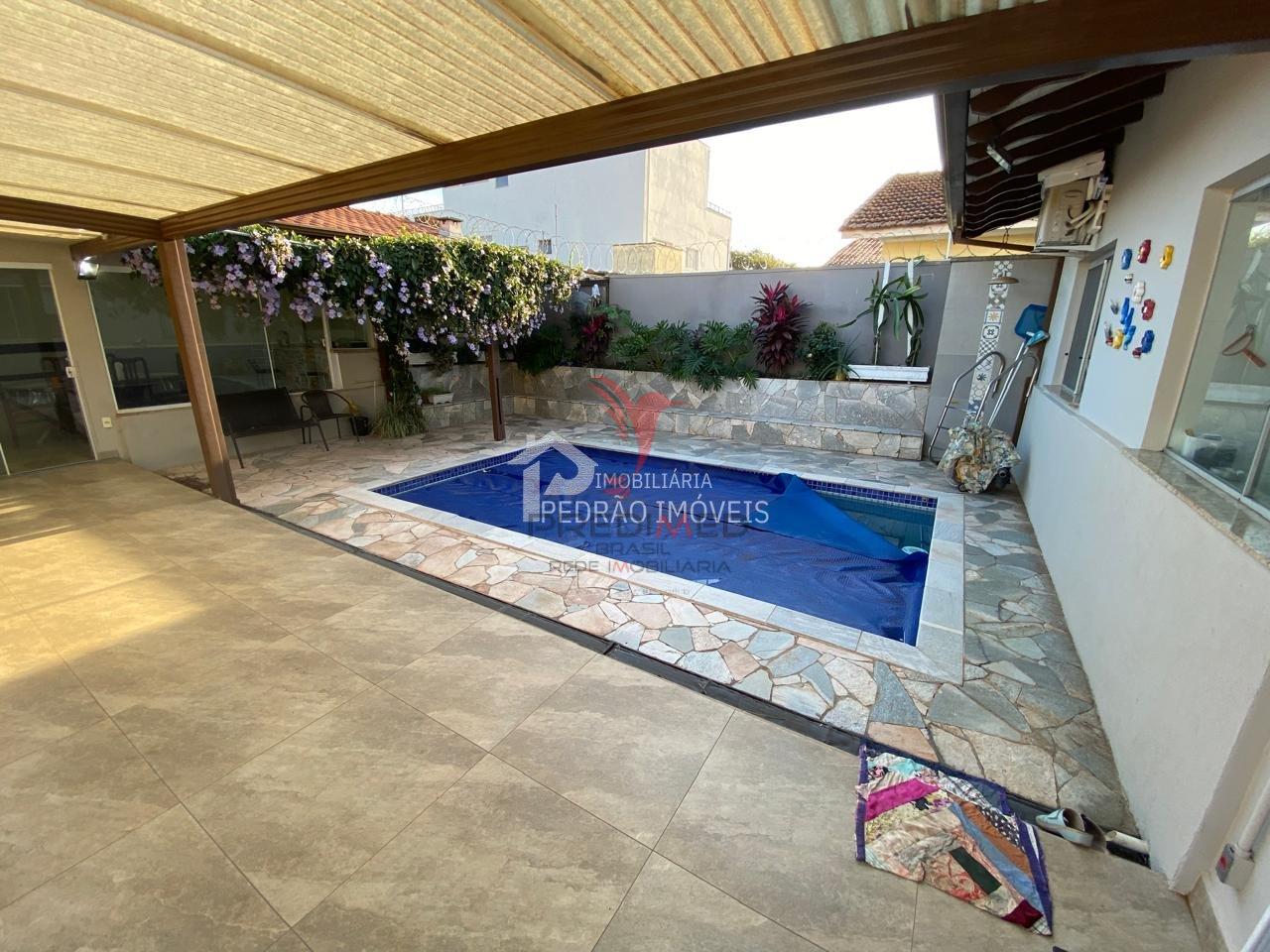 Sobrado de 3 quartos, 200m&sup2; no bairro Vila Santa Cec&iacute;lia, em Len&ccedil;&oacute;is Paulista  Lençóis Paulista - 