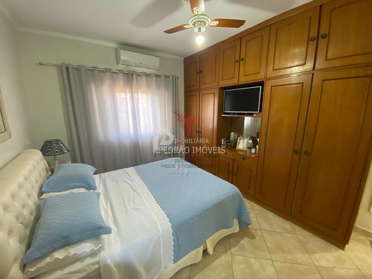 Sobrado de 3 quartos, 200m&sup2; no bairro Vila Santa Cec&iacute;lia, em Len&ccedil;&oacute;is Paulista  Lençóis Paulista - 