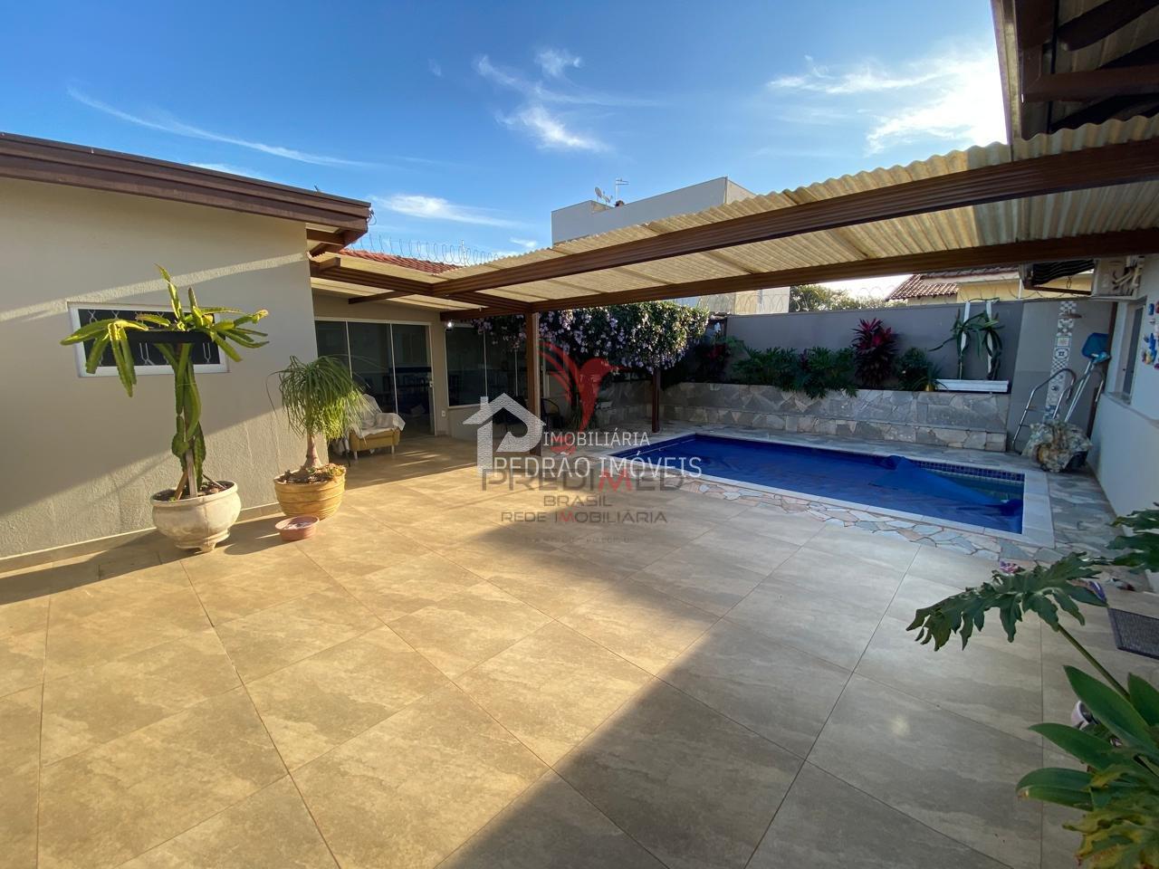 Sobrado de 3 quartos, 200m&sup2; no bairro Vila Santa Cec&iacute;lia, em Len&ccedil;&oacute;is Paulista  Lençóis Paulista - 