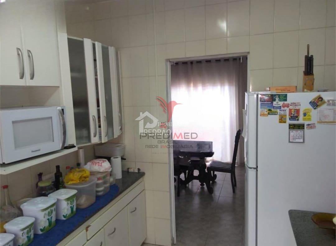 Casa de 2 quartos, 259m&sup2; no bairro Centro, em Len&ccedil;&oacute;is Paulista  Lençóis Paulista - 