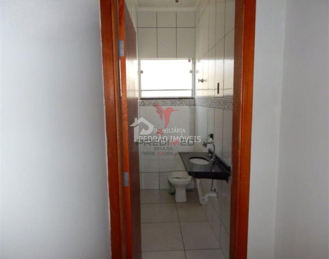 Casa de 3 quartos, 234m&sup2; no bairro Jardim Maria Luiza Iv, em Len&ccedil;&oacute;is Paulista  Lençóis Paulista - 