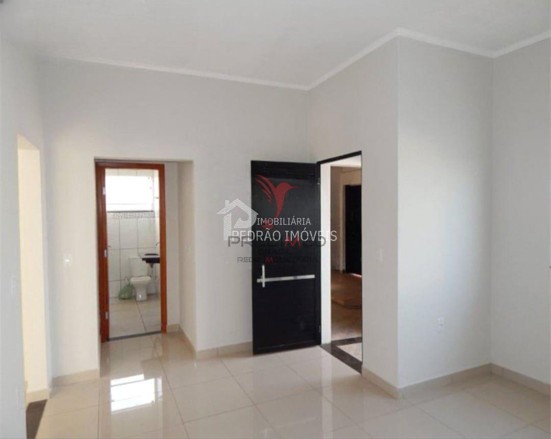 Casa de 3 quartos, 234m&sup2; no bairro Jardim Maria Luiza Iv, em Len&ccedil;&oacute;is Paulista  Lençóis Paulista - 