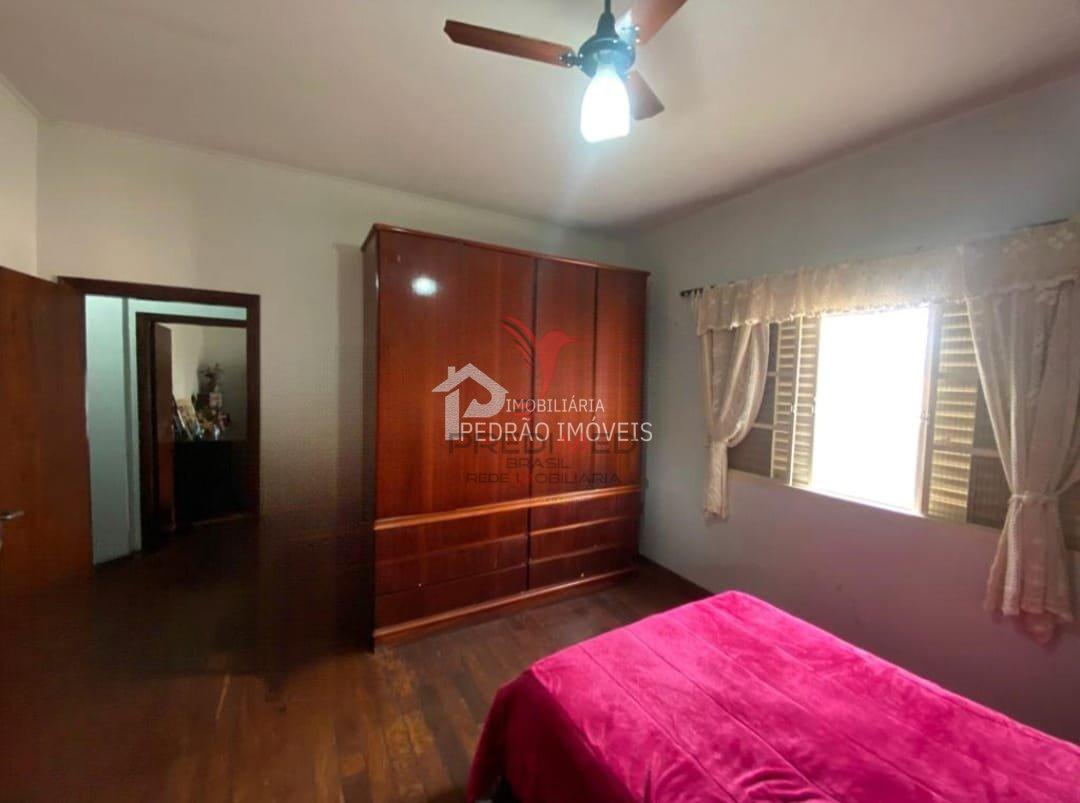 Casa de 3 quartos, 324m&sup2; no bairro Parque Residencial Rondon, em Len&ccedil;&oacute;is Paulista  Lençóis Paulista - 