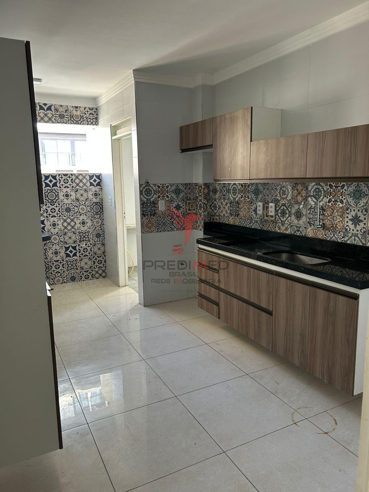 Vende-se apartamento amplo em Manaira, com &oacute;tima localiza&ccedil;&atilde;o e pre&ccedil;o de oportunidade!  João Pessoa - 