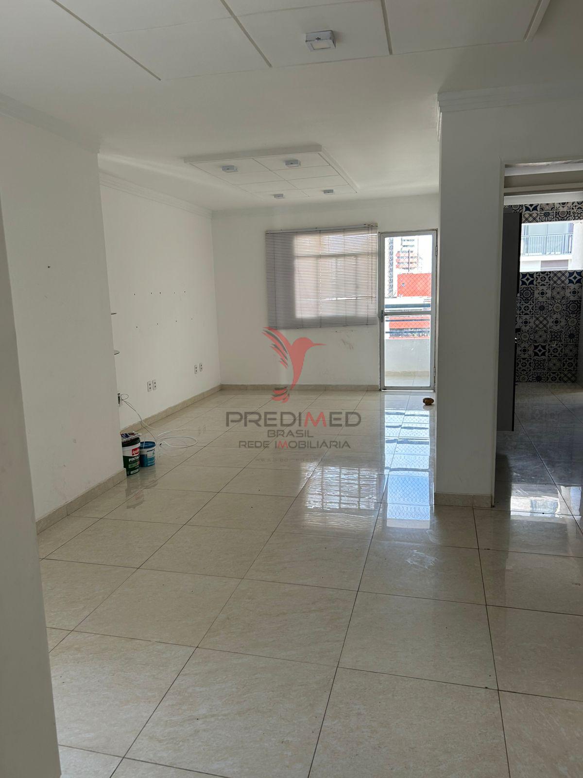 Vende-se apartamento amplo em Manaira, com &oacute;tima localiza&ccedil;&atilde;o e pre&ccedil;o de oportunidade!  João Pessoa - 