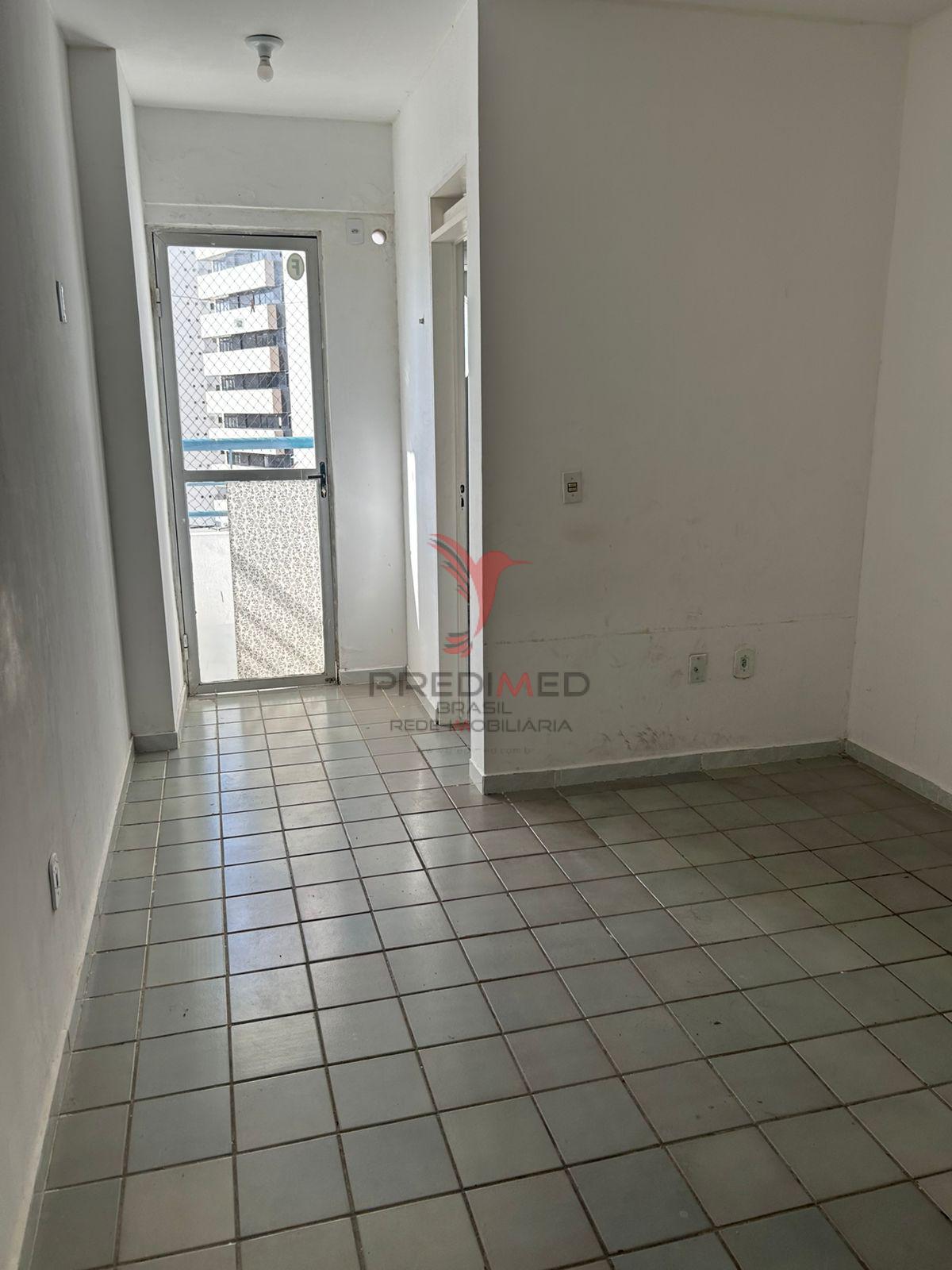 Vende-se apartamento amplo em Manaira, com &oacute;tima localiza&ccedil;&atilde;o e pre&ccedil;o de oportunidade!  João Pessoa - 