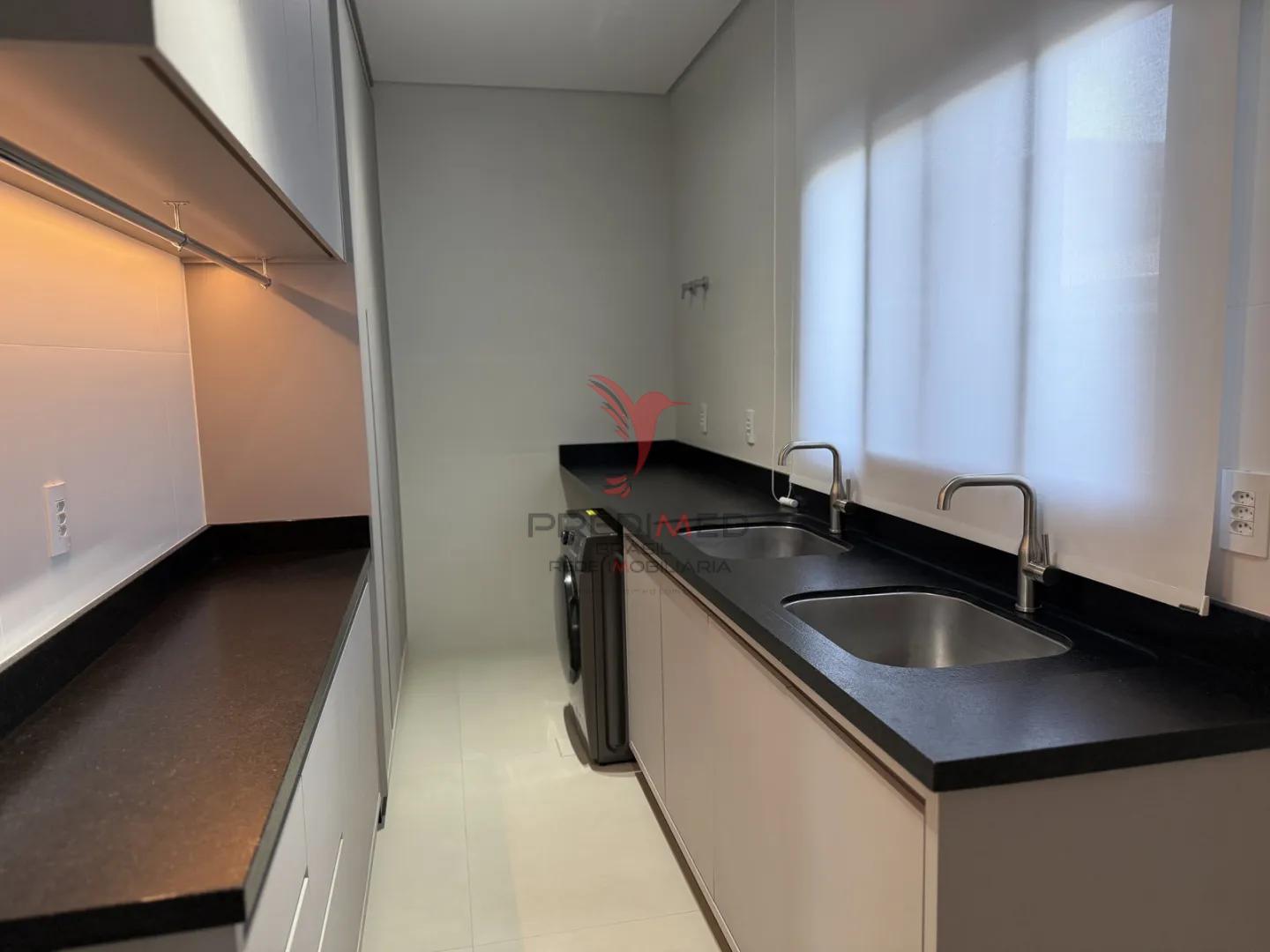 Casa Floren&ccedil;a: O &Aacute;pice do Luxo e Tecnologia no Condom&iacute;nio Caled&ocirc;nia Rua Ivo Jose Rebello - - 