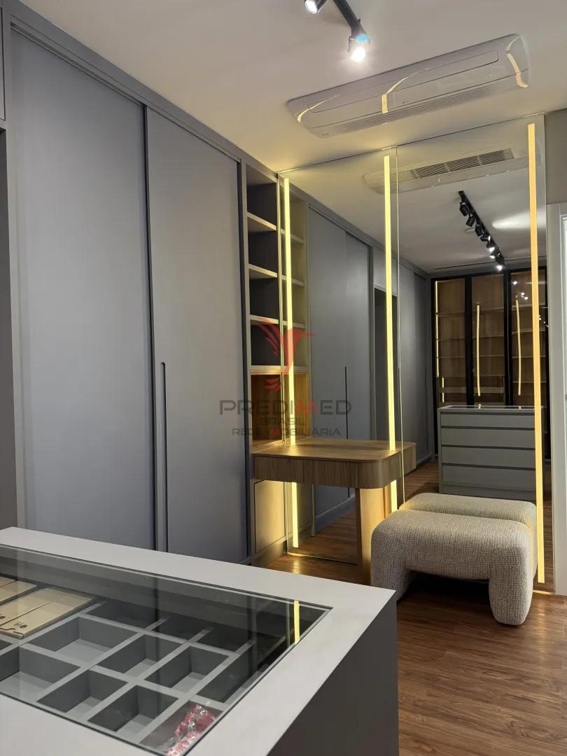 Casa Floren&ccedil;a: O &Aacute;pice do Luxo e Tecnologia no Condom&iacute;nio Caled&ocirc;nia Rua Ivo Jose Rebello - - 