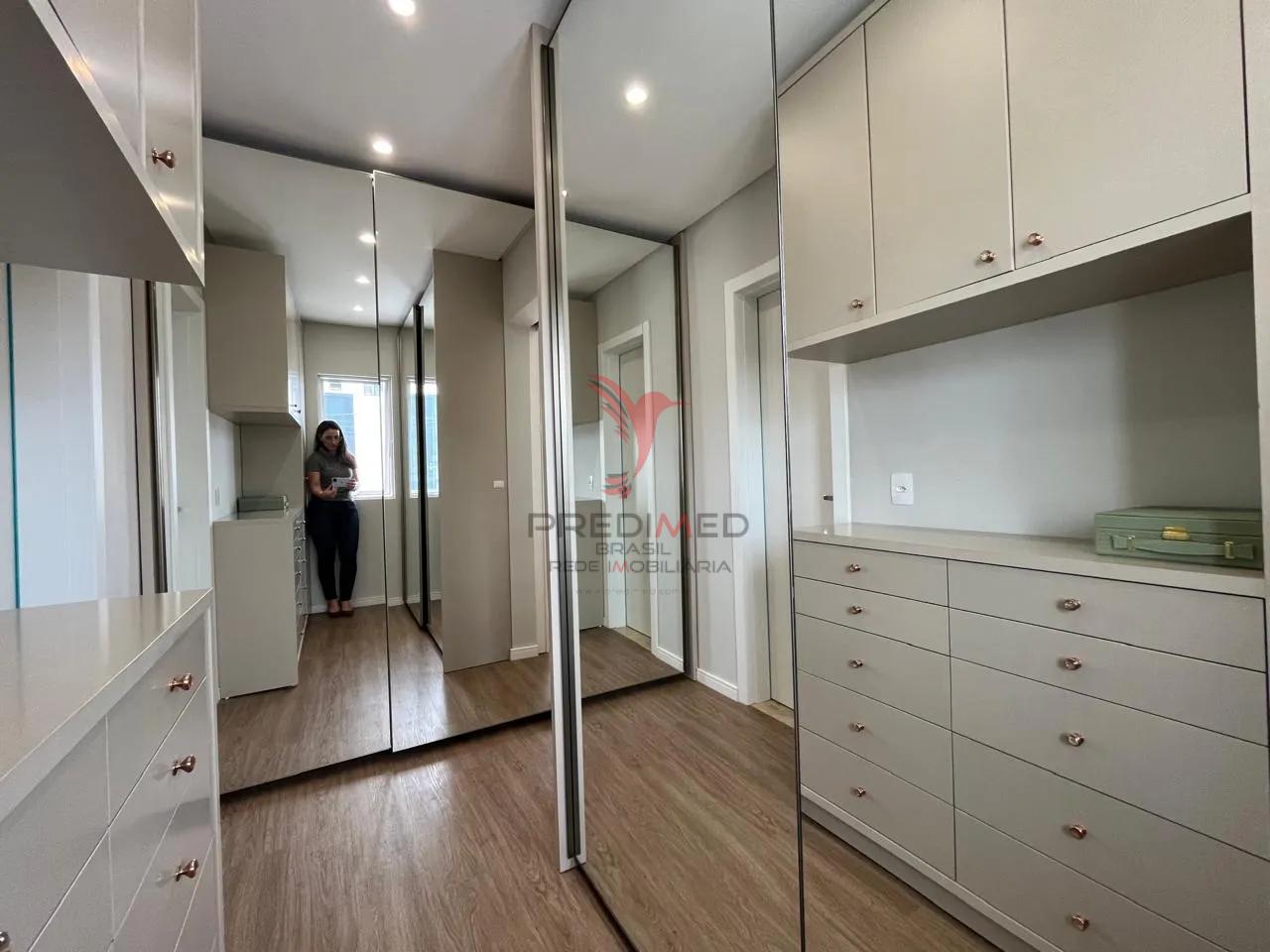 Sobrado Mobiliado e Decorado: Seu Ref&uacute;gio com Piscina, no bairro Dom Bosco em ITAJAI Rua Esperidião Graciliano da Silva Itajaí - 