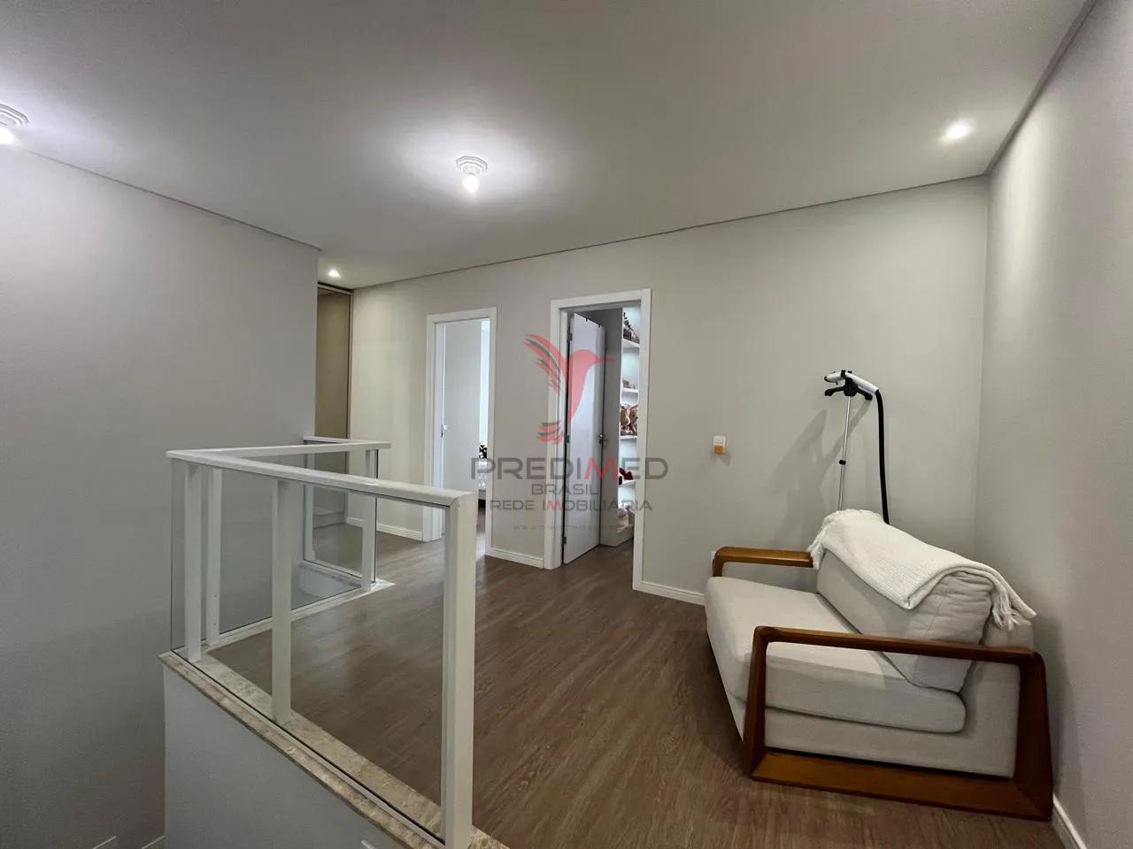 Sobrado Mobiliado e Decorado: Seu Ref&uacute;gio com Piscina, no bairro Dom Bosco em ITAJAI Rua Esperidião Graciliano da Silva Itajaí - 