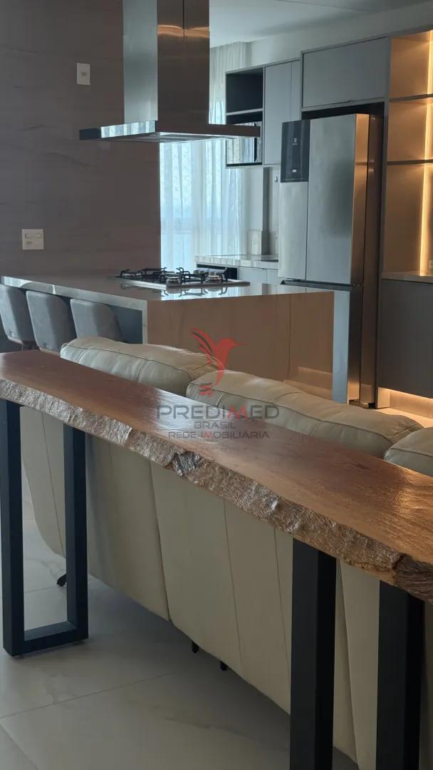 Apartamento de Luxo com 3 Su&iacute;tes e Ambientes Planejados Rua 202 - - 