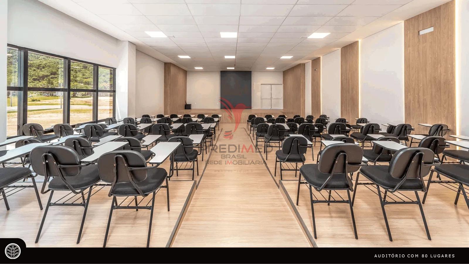 O Epicentro da Estrat&eacute;gia Log&iacute;stica: Galp&atilde;o Premium com Heliponto e Conectividade Rua Pedro Romão - - 