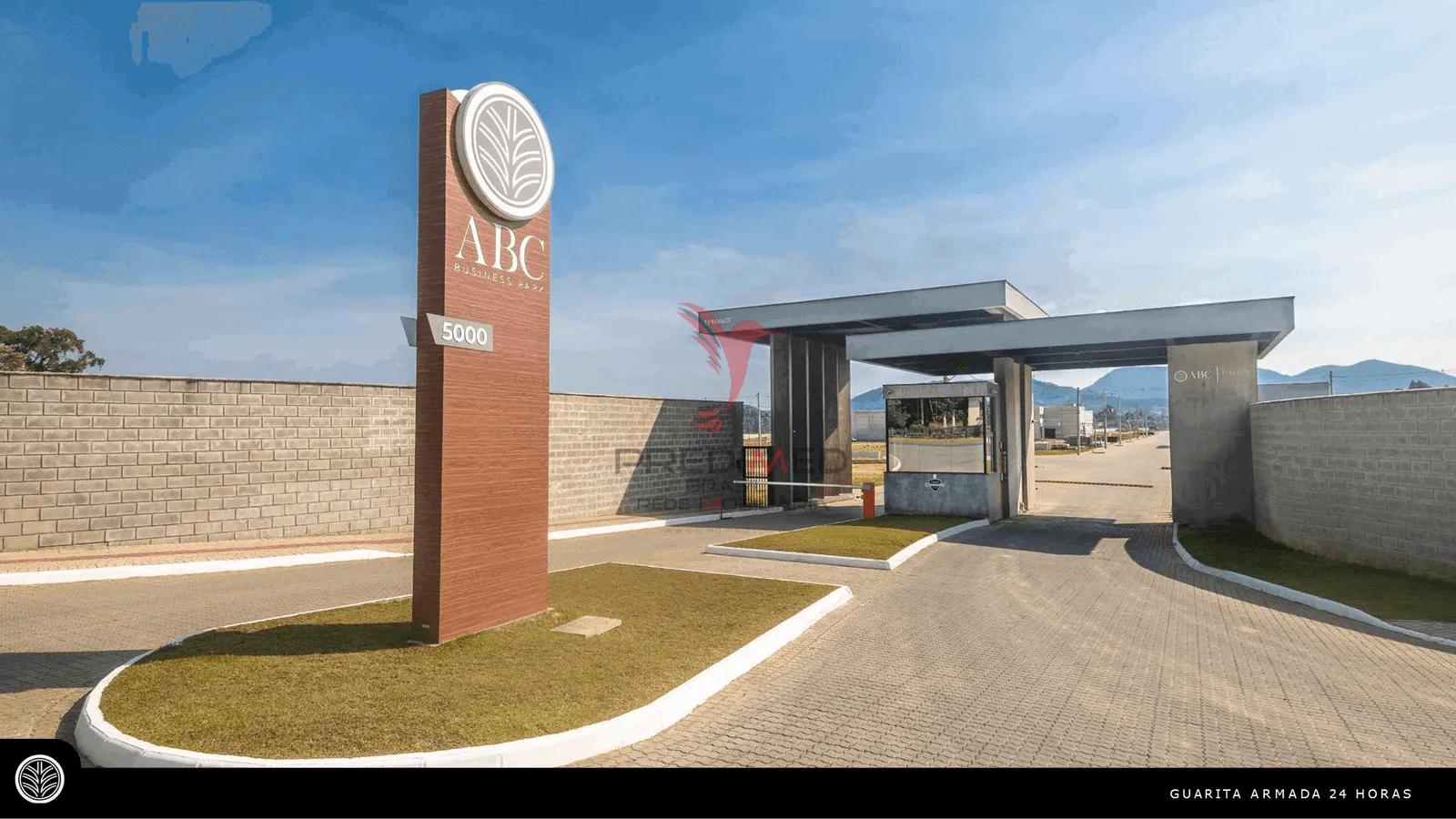 O Epicentro da Estrat&eacute;gia Log&iacute;stica: Galp&atilde;o Premium com Heliponto e Conectividade Rua Pedro Romão - - 