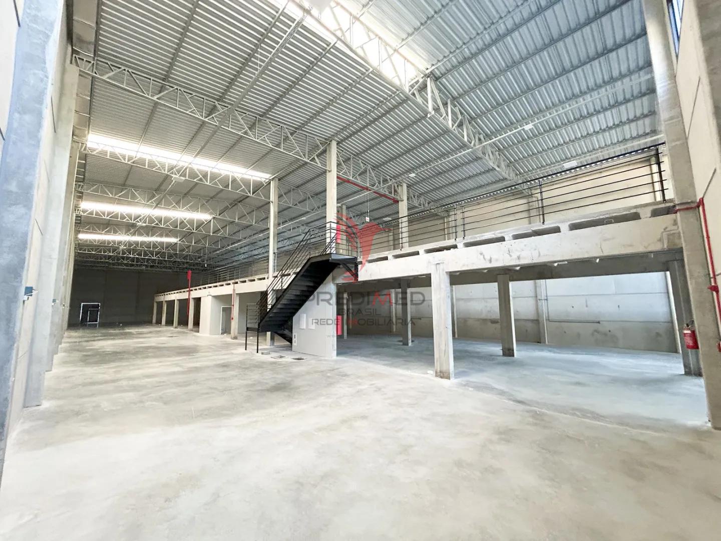 O Epicentro da Estrat&eacute;gia Log&iacute;stica: Galp&atilde;o Premium com Heliponto e Conectividade Rua Pedro Romão - - 