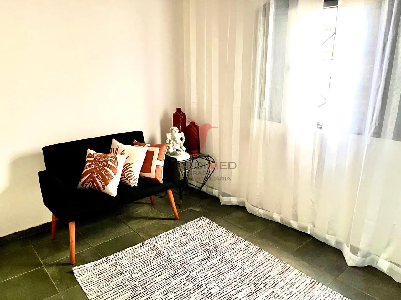 Casa t&eacute;rrea, com 3 quartos,  a venda no bairro Mayard em Itu Rua Doutor Antônio Sylvio Cunha Bueno - - 